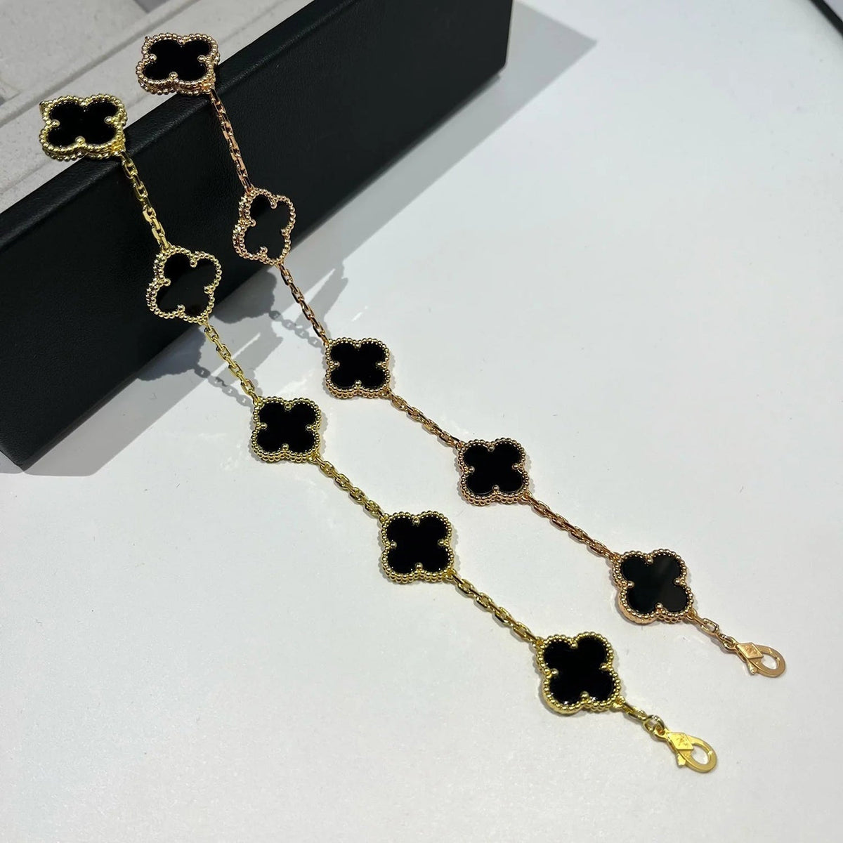 [⭐Corinne] CLOVER 5 MOTIF ONYXS BRACELET COLLECTION