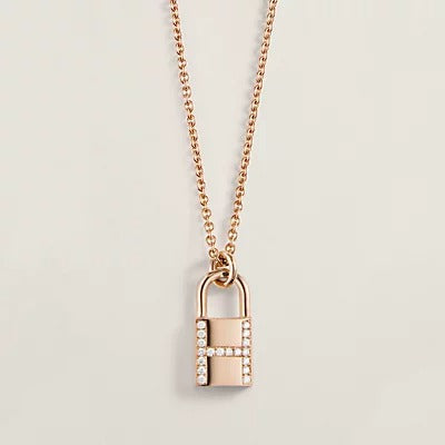 [⭐Corinne]HM ADVANCED NICHE LOCK HEAD NECKLACE DIAMONDS