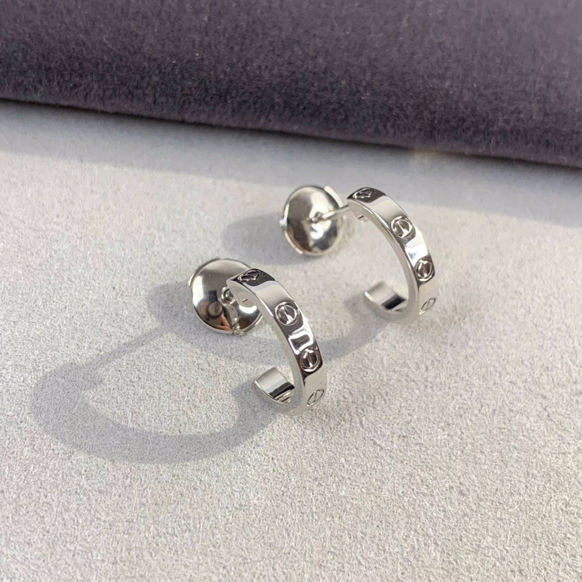 [⭐Corinne]LOVE EARRINGS 2.65MM SILVER
