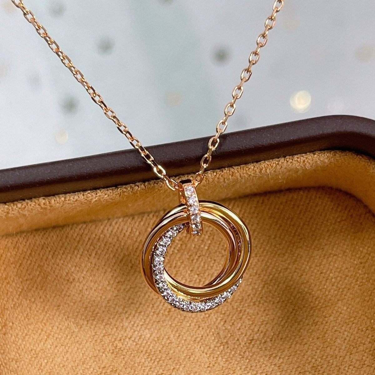 [⭐Corinne]TRINITY NECKLACE SILVER GOLD PINK GOLD DIAMONDS