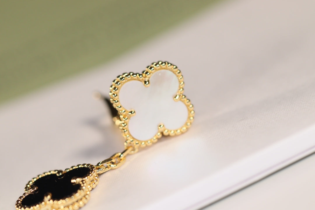 [⭐Corinne]CLOVER EARRINGS GOLD ONYX MOP 3 MOTIF