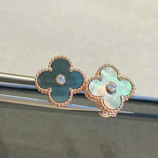 [⭐Corinne]CLOVER MEDIUM 1 MOTIFS GRAY MOP  DIAMOND EARRINGS