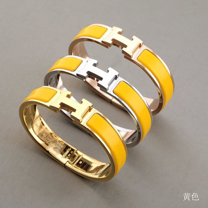 [⭐Corinne]H YELLOW BRACELET