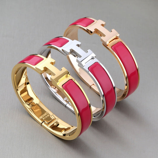 [⭐Corinne]H RED BRACELET