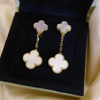 [⭐Corinne]CLOVER 2 MOTIF WHITE MOP EARRINGS