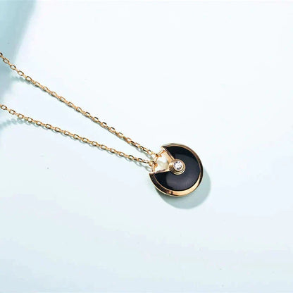 [⭐Corinne]AMULETTE GOLD CARNELIAN ONYX NECKLACE