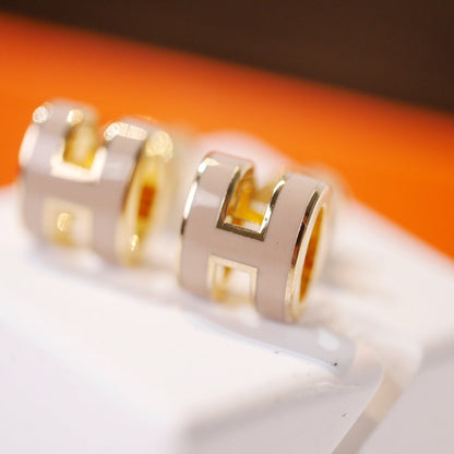 [⭐Corinne]MINI POP H GOLD EARRINGS GREY
