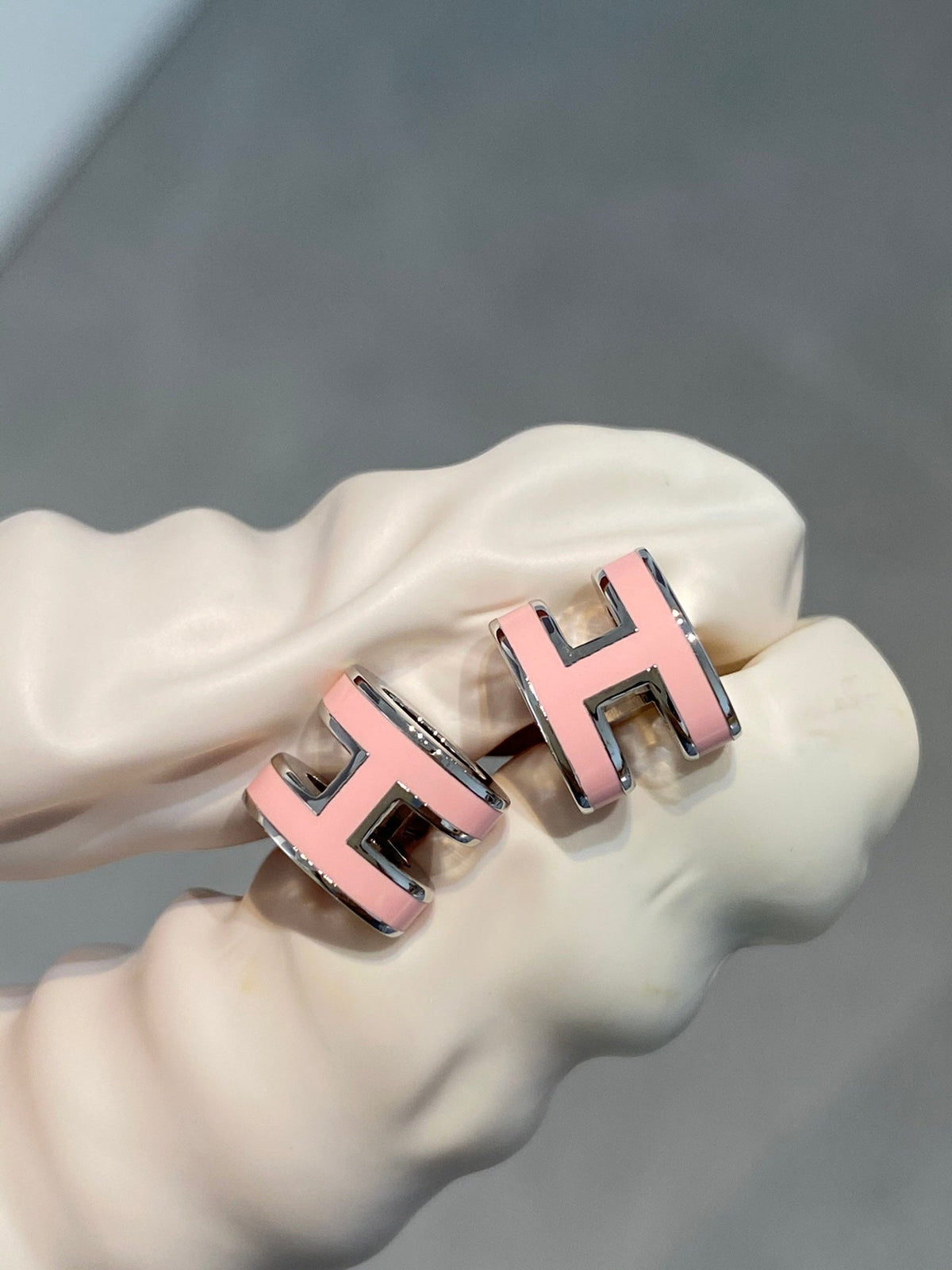 [⭐Corinne]MINI POP H SILVER EARRINGS PINK