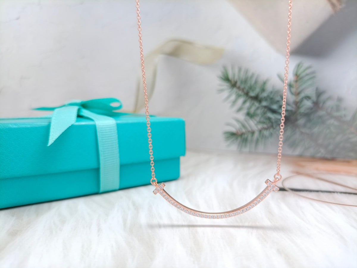 [Corinne]BIG SMILE PEDANT DIAMOND NECKLACE