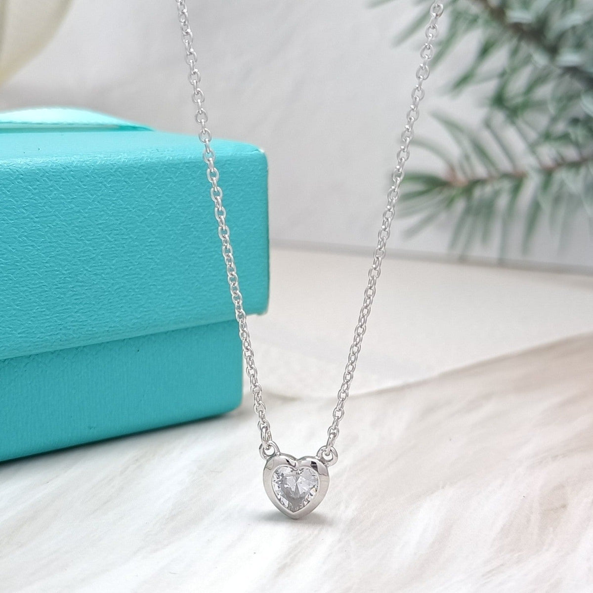 [Corinne]HEART BIG DIAMOND NECKLACE