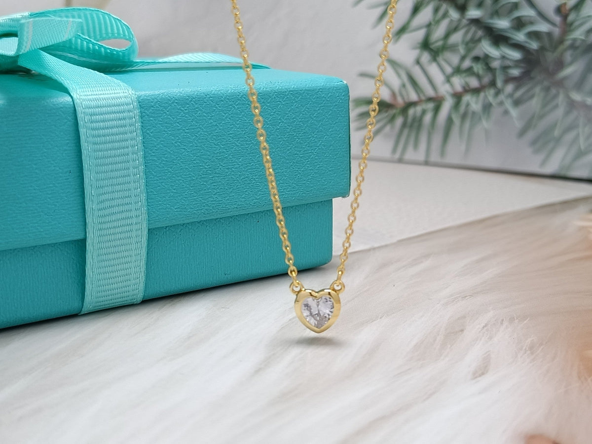[Corinne]HEART BIG DIAMOND NECKLACE