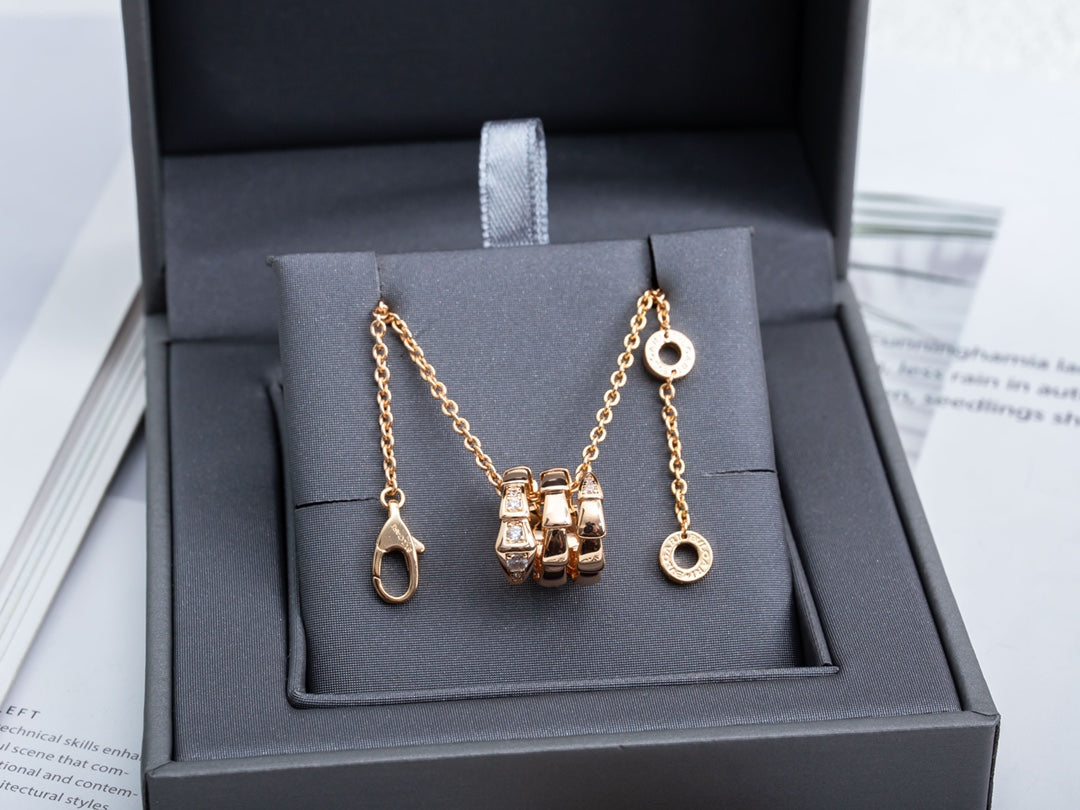 [⭐Corinne]SERPENTI PINK GOLD NECKLACE DIAMOND
