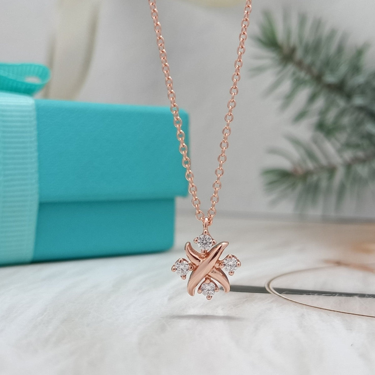 [Corinne]PINWHEEL NECKLACE DIAMOND