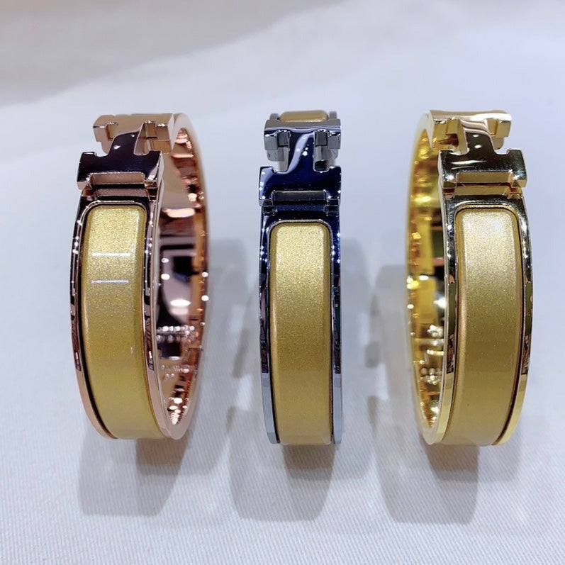 [⭐Corinne]H CHAMPAGNE BRACELET