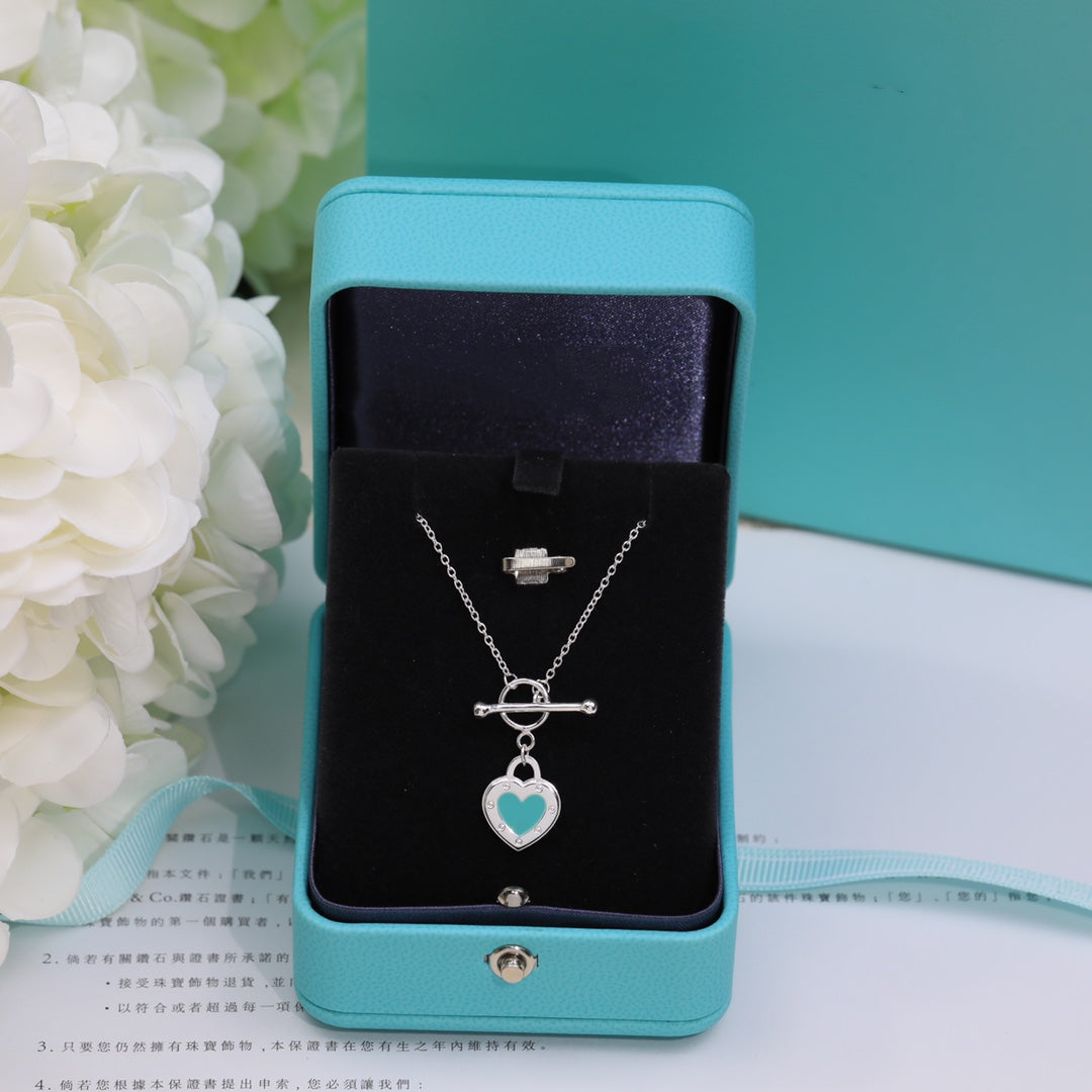 [Corinne]DOUBLE HEART BLUE NECKLACE