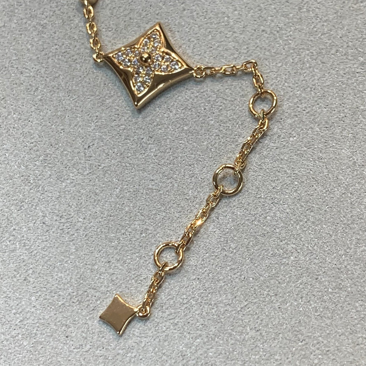 [⭐Corinne]STAR AND SUN 4 MOTIFS GOLD DIAMONDS BRACELET