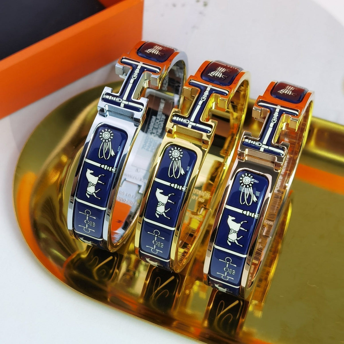 [⭐Corinne]H COUVERTURES DARK BLUE BRACELET