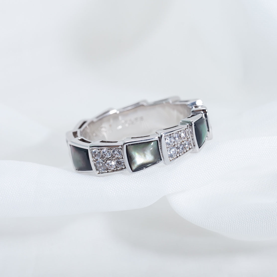 [⭐Corinne]SERPENTI RING SILVER DIAMOND BLACK MOP 4MM