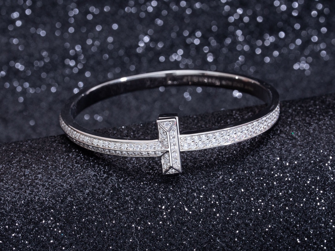 [Corinne]WIDE DIAMONDS HINGED BANGLE SILVER