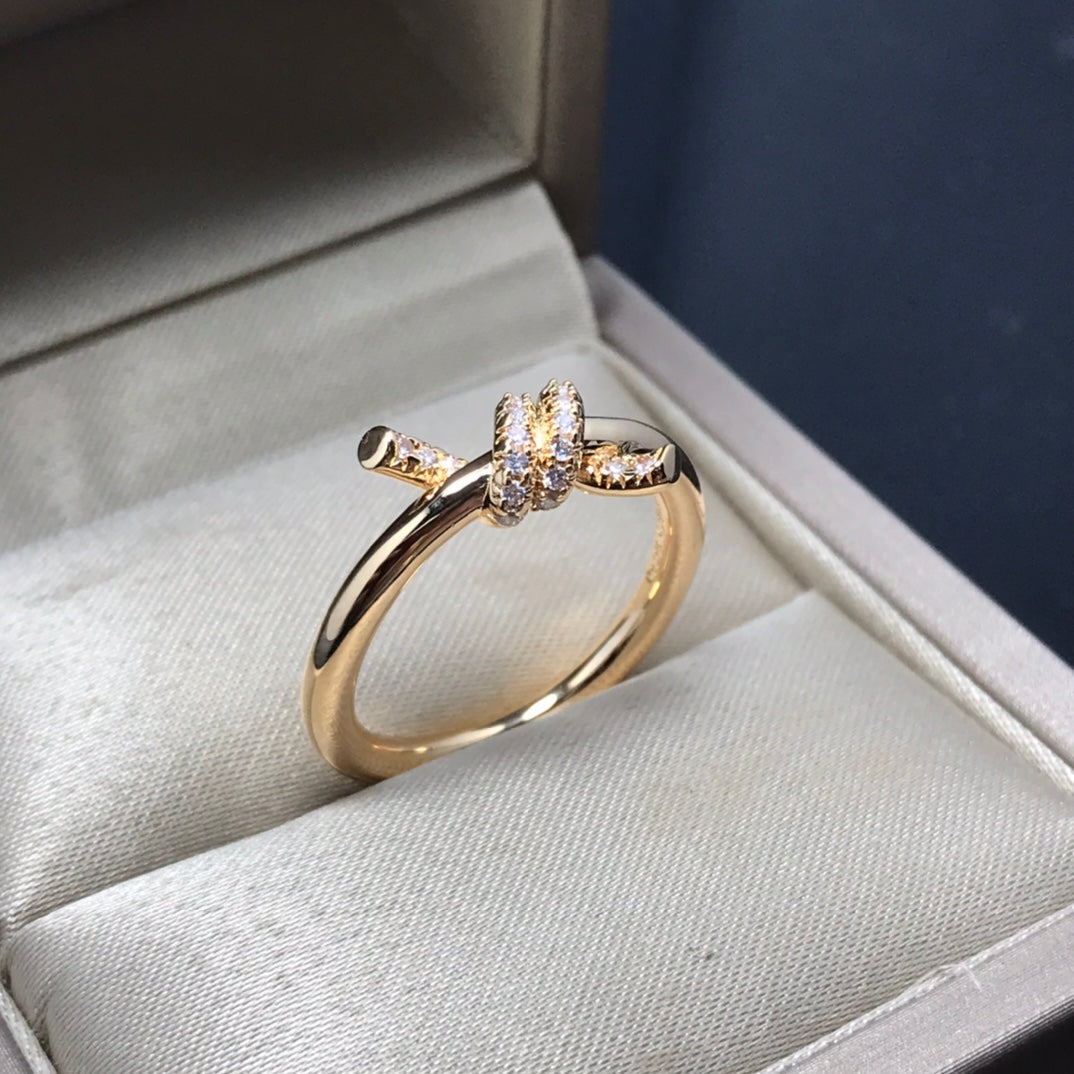 [Corinne]KNOT RING 1.2MM DIAMOND