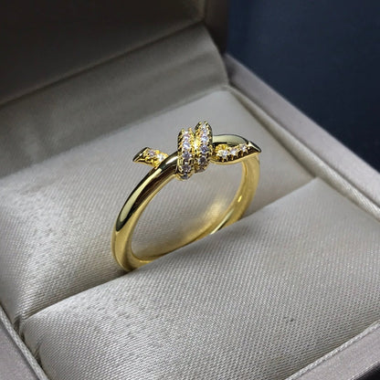[Corinne]KNOT RING 1.2MM DIAMOND