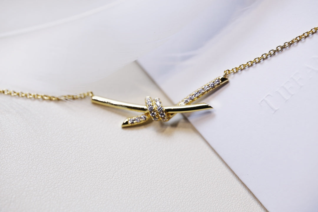 [Corinne]KNOT NECKLACE GOLD DIAMONDS