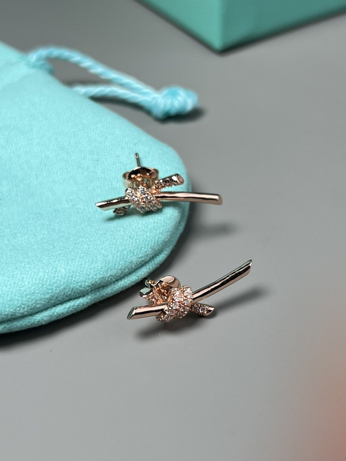 [Corinne]KNOT EARRINGS PINK GOLD DIAMOND