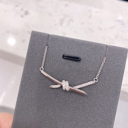 [Corinne]KNOT NECKLACE DIAMONDS