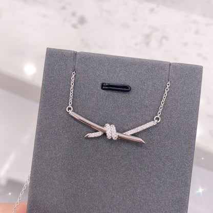 [Corinne]KNOT NECKLACE DIAMONDS