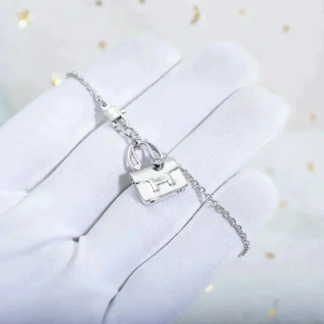 [⭐Corinne]AMULETTE PEDANT SILVER NECKLACE