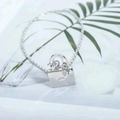 [⭐Corinne]AMULETTE PEDANT SILVER NECKLACE