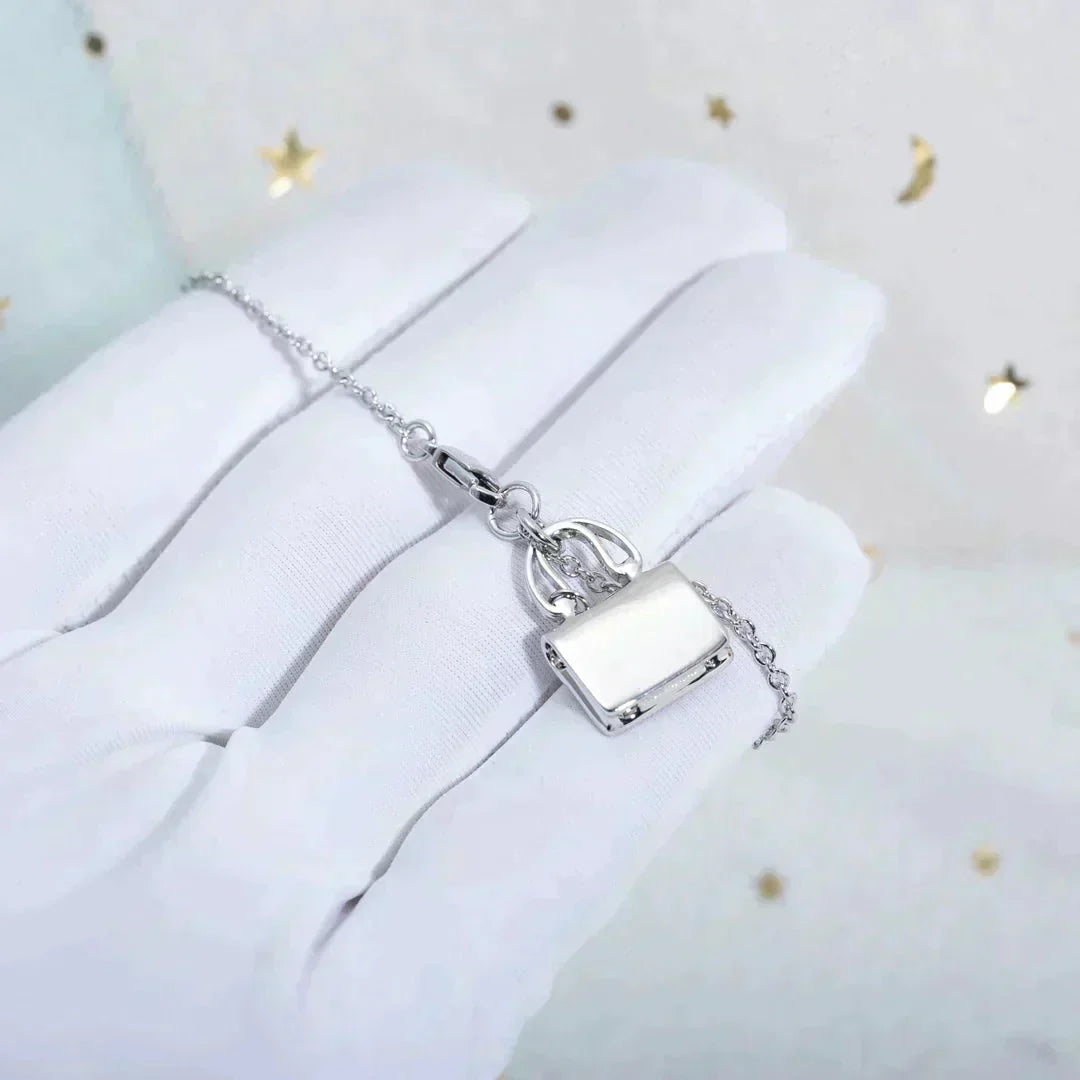 [⭐Corinne]AMULETTE PEDANT SILVER NECKLACE