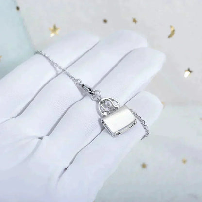 [⭐Corinne]AMULETTE PEDANT SILVER NECKLACE