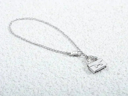 [⭐Corinne]AMULETTE PEDANT SILVER NECKLACE