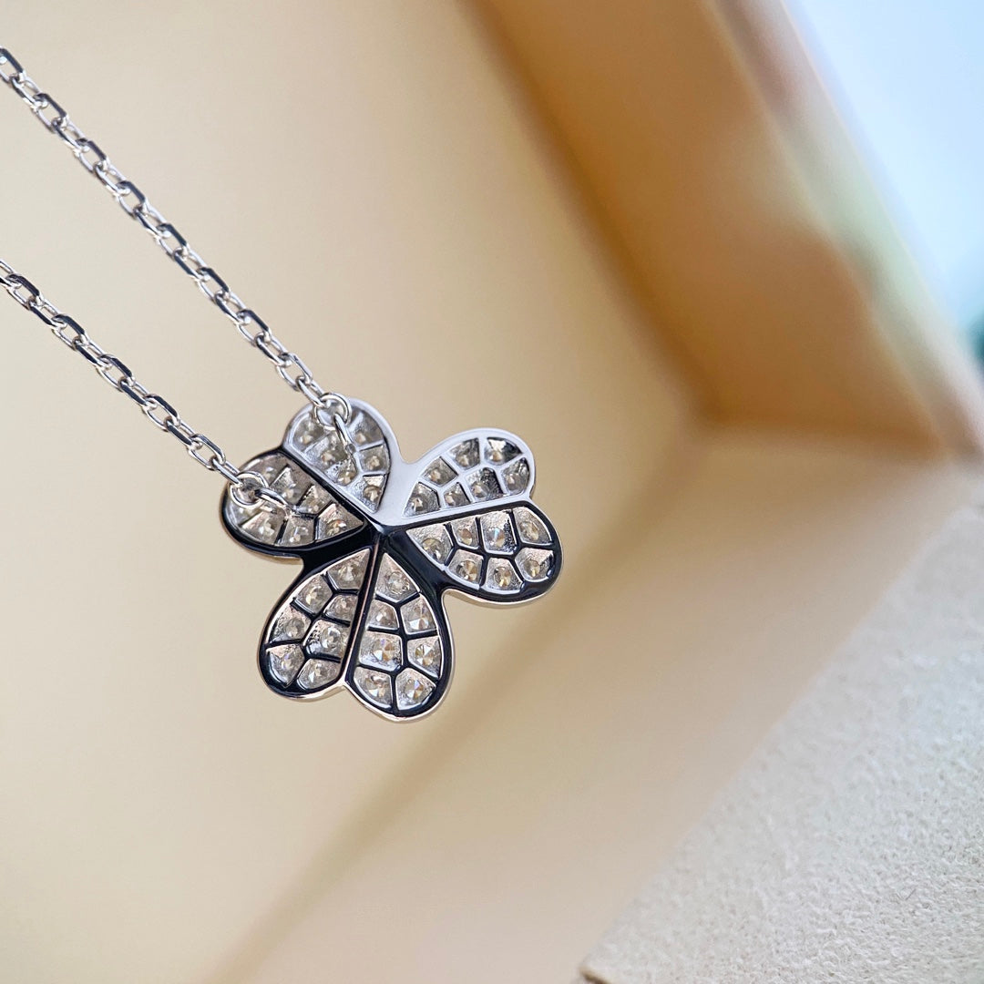 [⭐Corinne]CLOVER DIAMOND NECKLACE SILVER