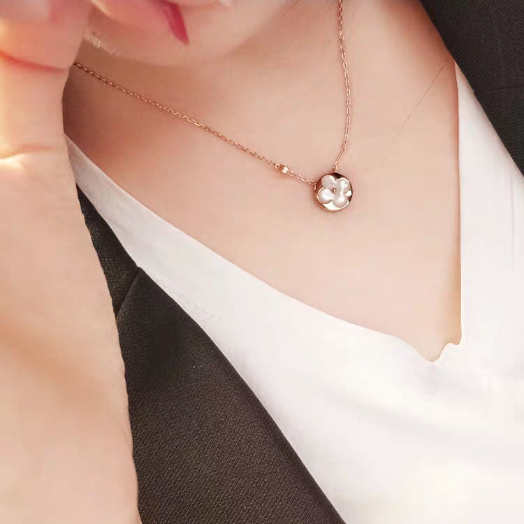 [⭐Corinne]SUN MOP GOLD 1 DIAMOND NECKLACE