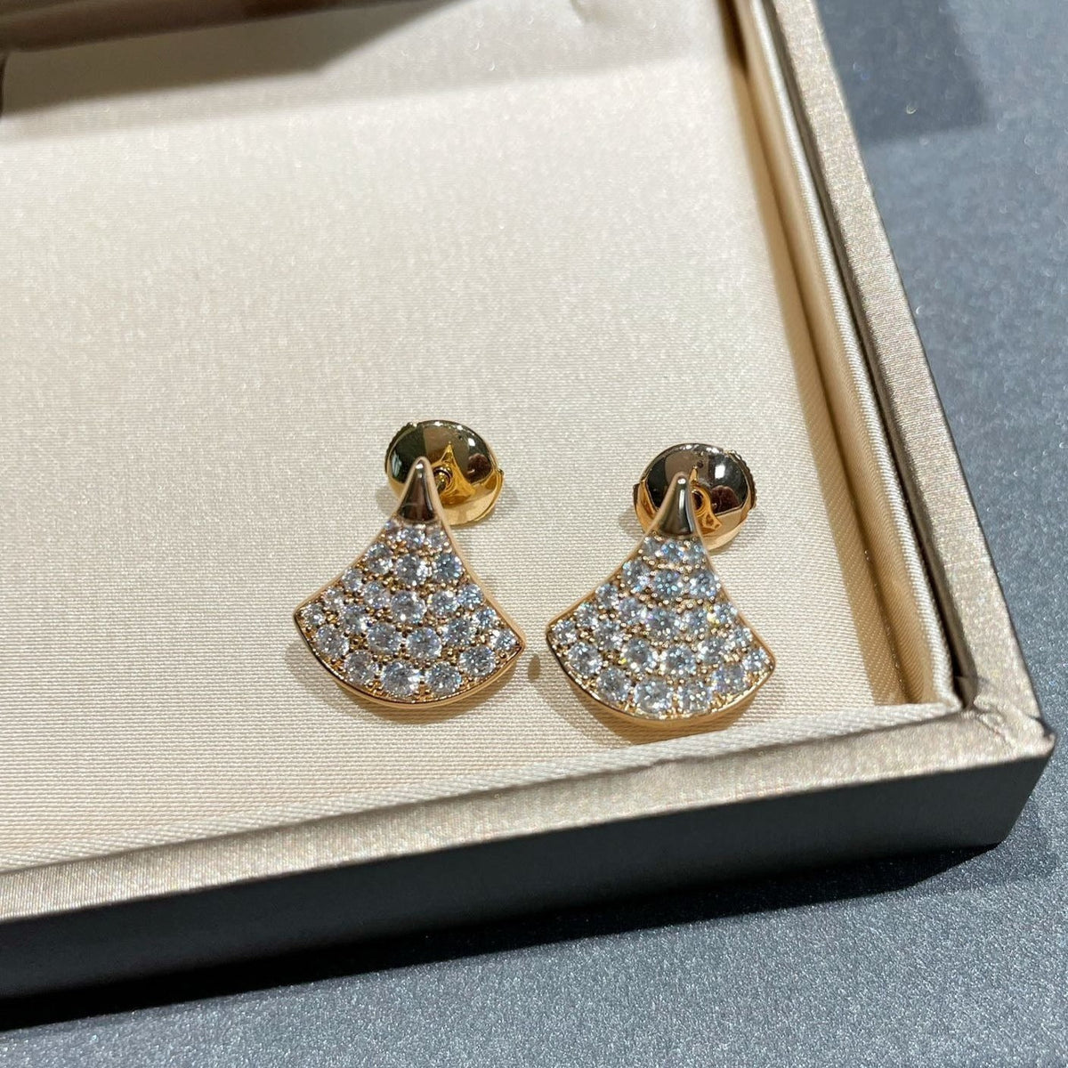 [⭐Corinne]DREAM STUD EARRINGS DIAMOND
