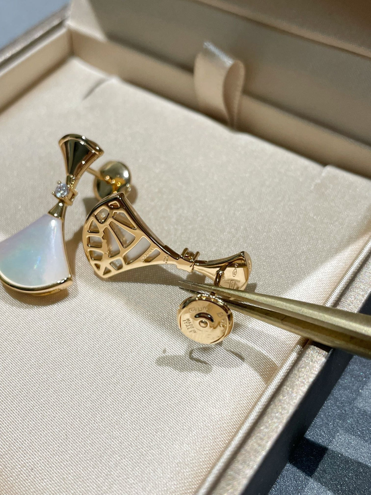 [⭐Corinne]DREAM MOP 1 DIAMOND EARRINGS