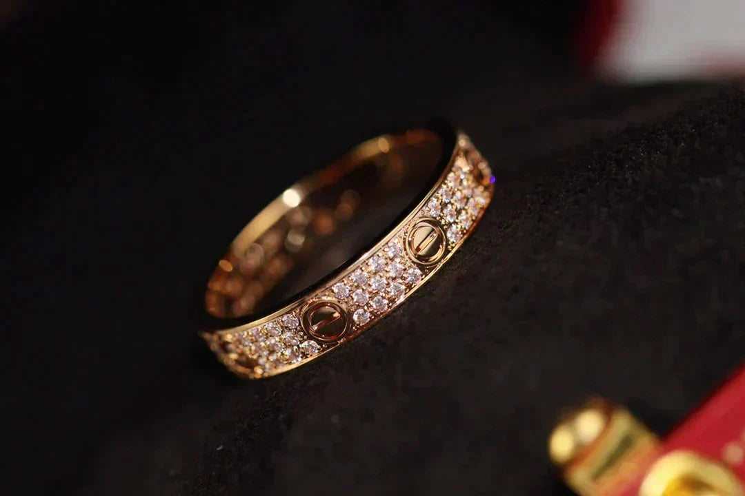 [⭐Corinne]LOVE RING 3.6MM DIAMOND PAVED