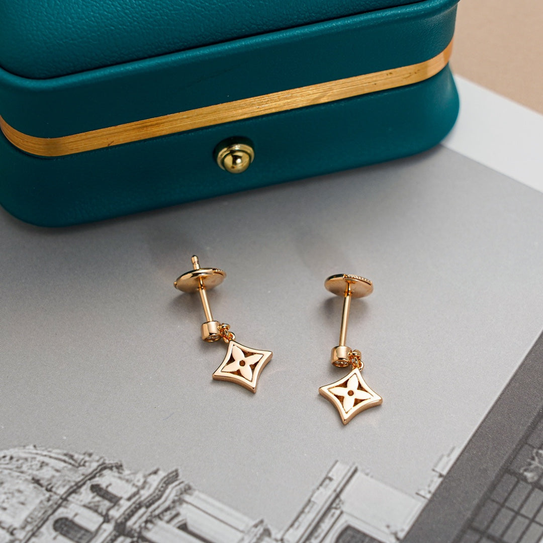 [⭐Corinne]STAR EARRINGS GOLD