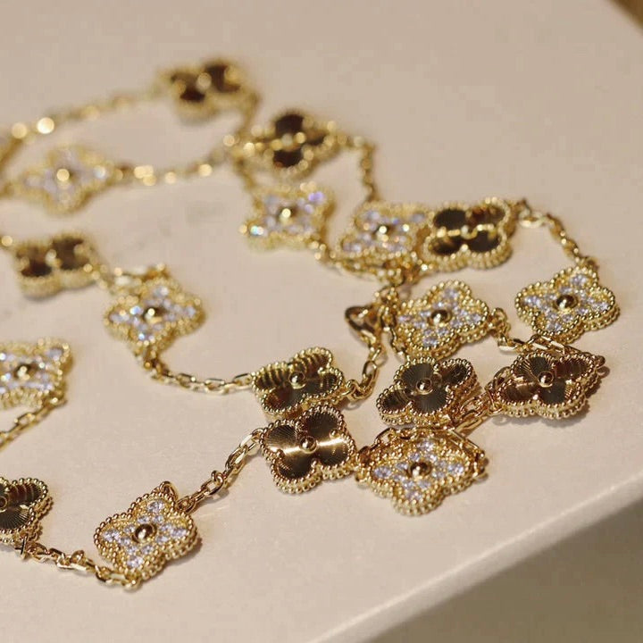 [⭐Corinne]CLOVER 20 MOTIFS LASER DIAMOND NECKLACE