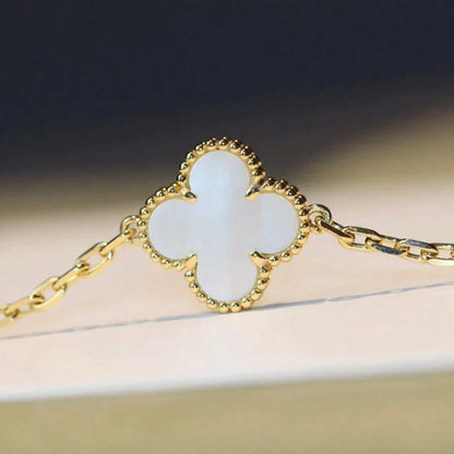 [⭐Corinne]CLOVER 20 MOTIFS WHITE MOP NECKLACE