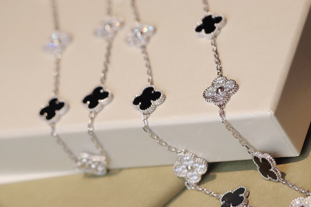 [⭐Corinne]CLOVER 20 MOTIFS ONYX DIAMOND SILVER