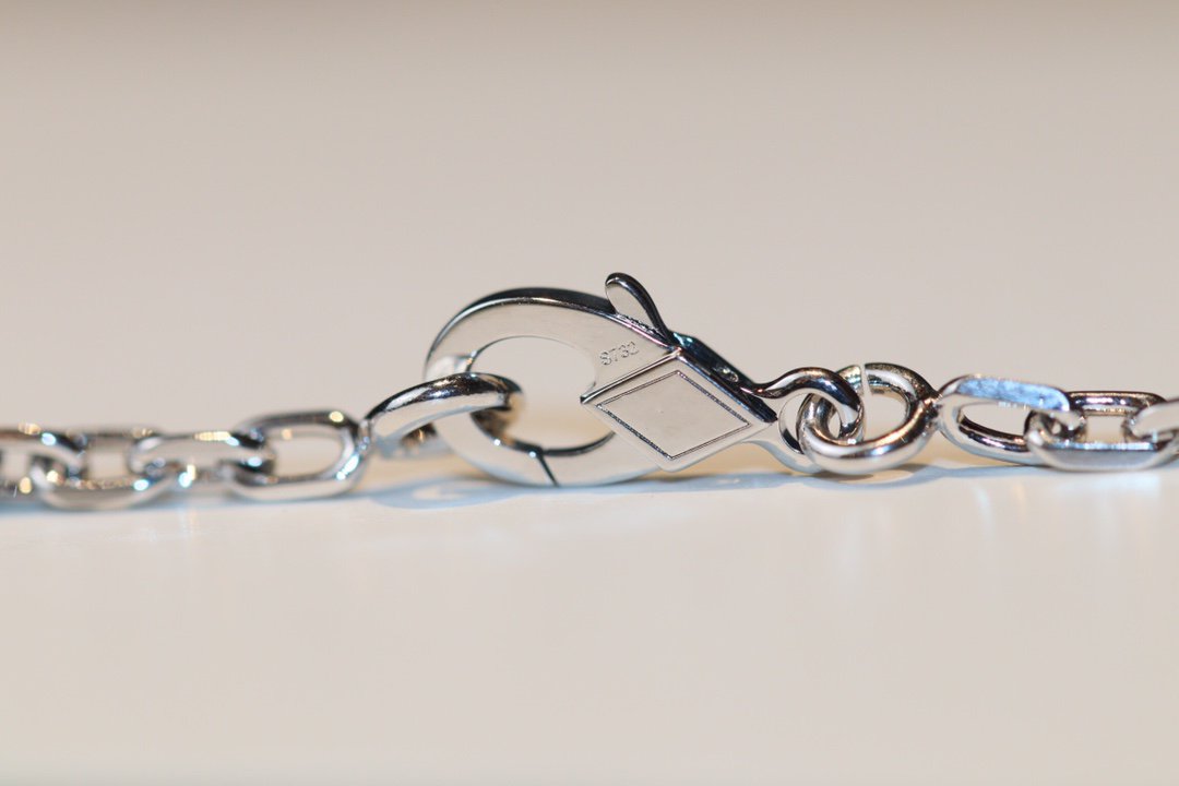 [⭐Corinne]CLOVER 20 MOTIFS ONYX DIAMOND SILVER