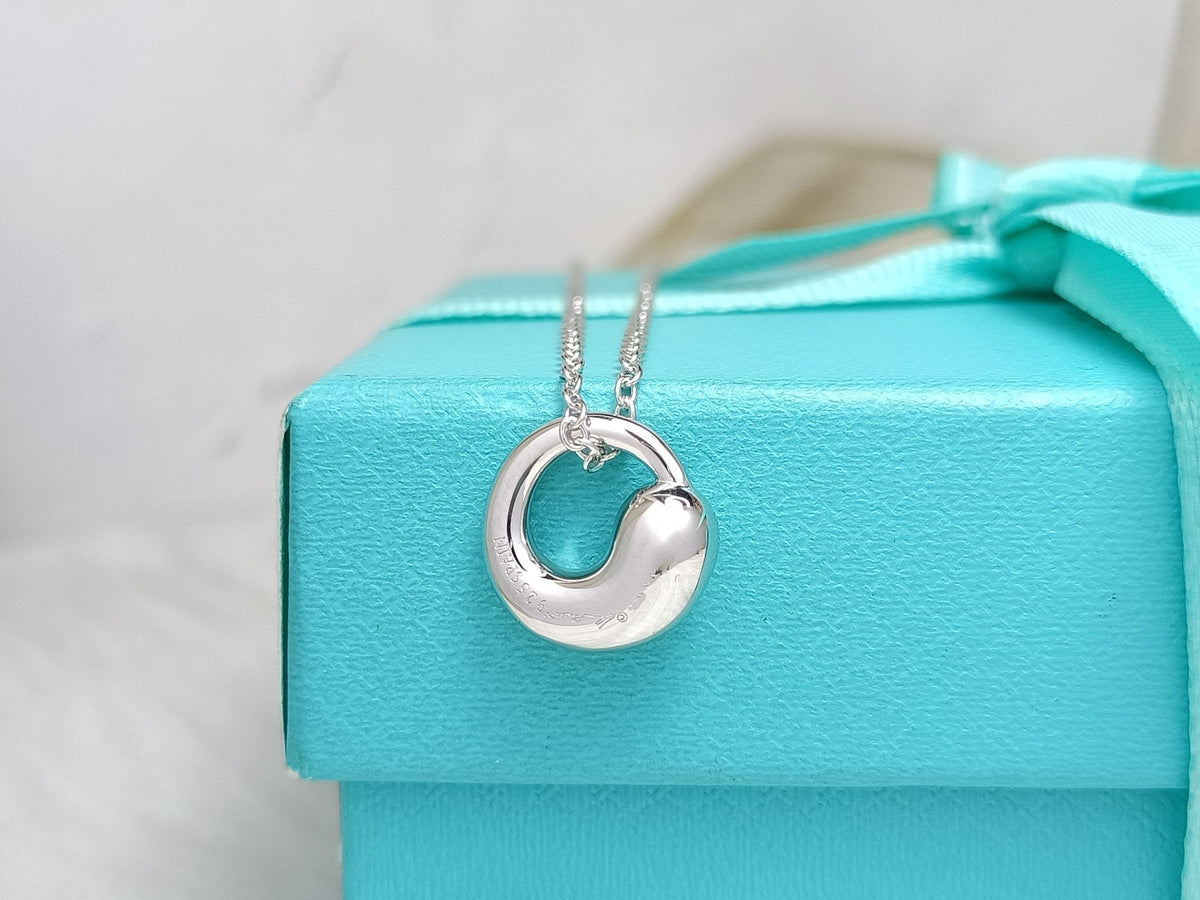 [Corinne]SNAIL PEDANT SILVER NECKLACE