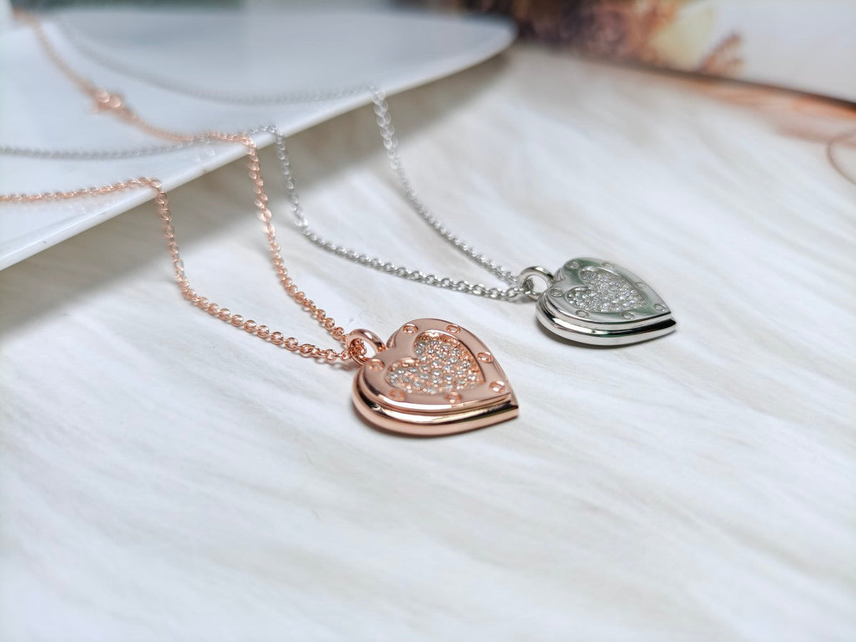 [Corinne]HEART DIAMONDS PEDANT NECKLACE