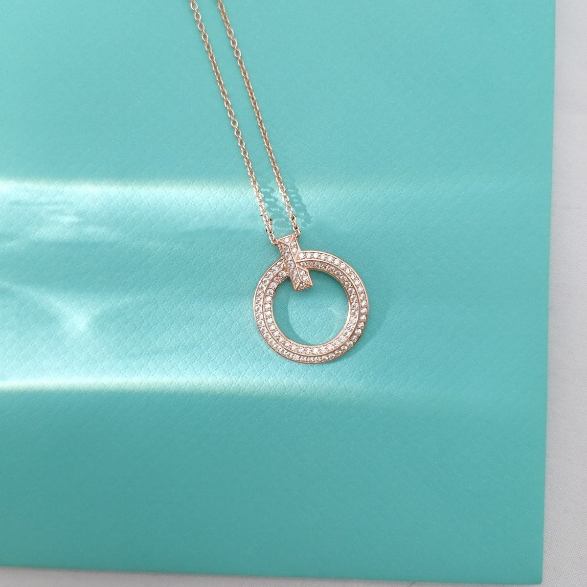 [Corinne]T WIRE PEDANT DIAMOND NECKLACE
