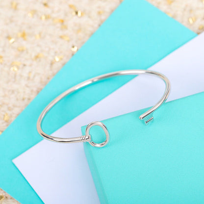 [Corinne]KEY WIRE OVAL BRACELET