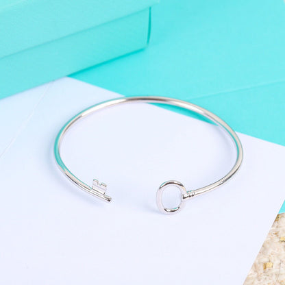 [Corinne]KEY WIRE OVAL BRACELET