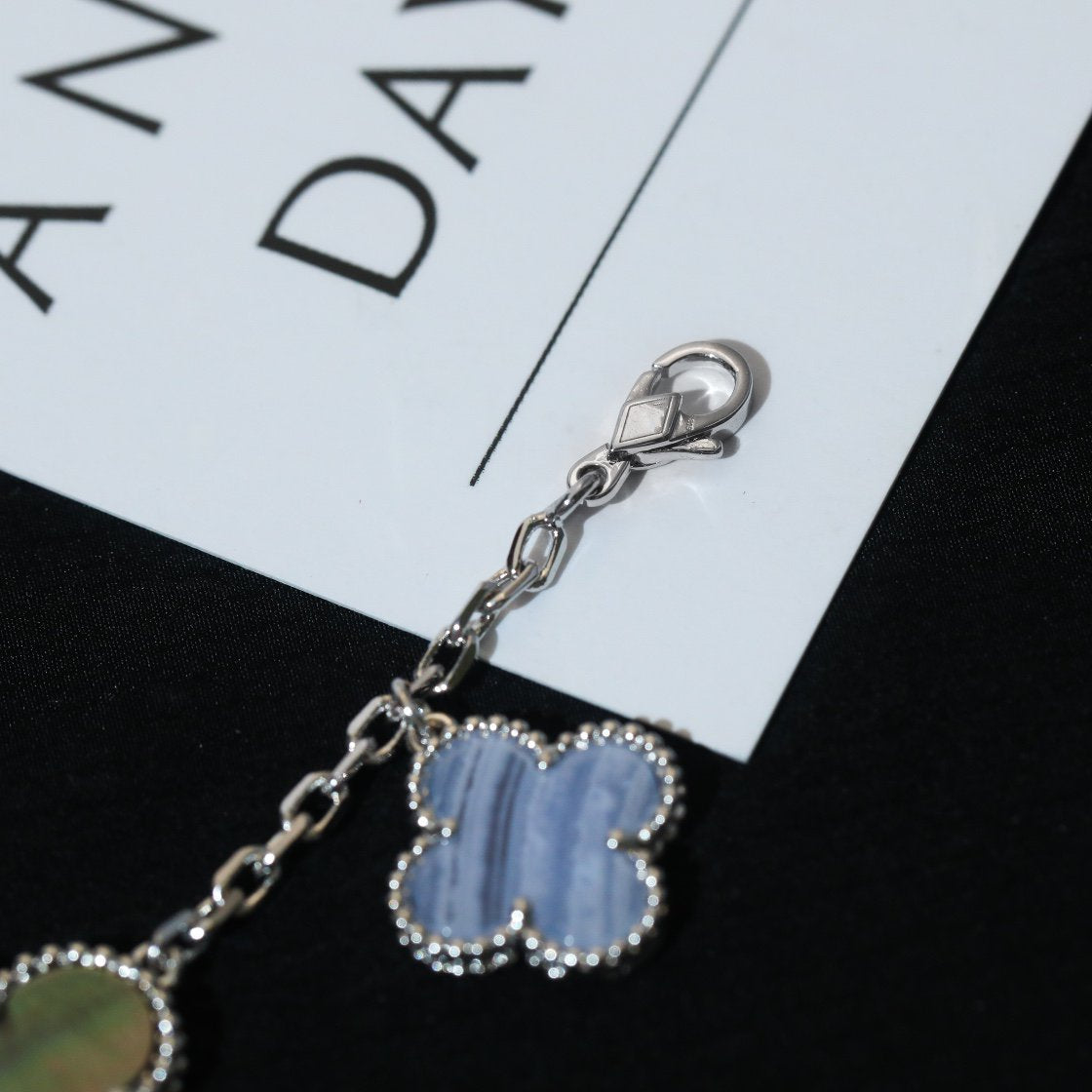 [⭐Corinne]CLOVER BRACELET 5 MOTIFS MOP CHALCEDONY SILVER